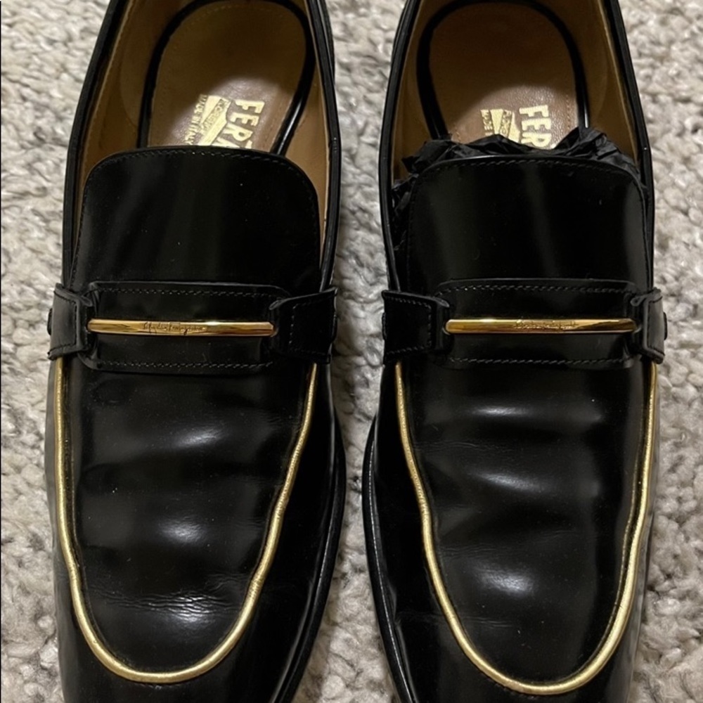 Salvatore Ferragamo Women’s Black Loafers